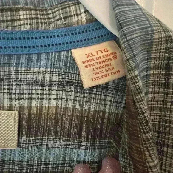 Tommy Bahama Button Down Shirt - Picture 3 of 4